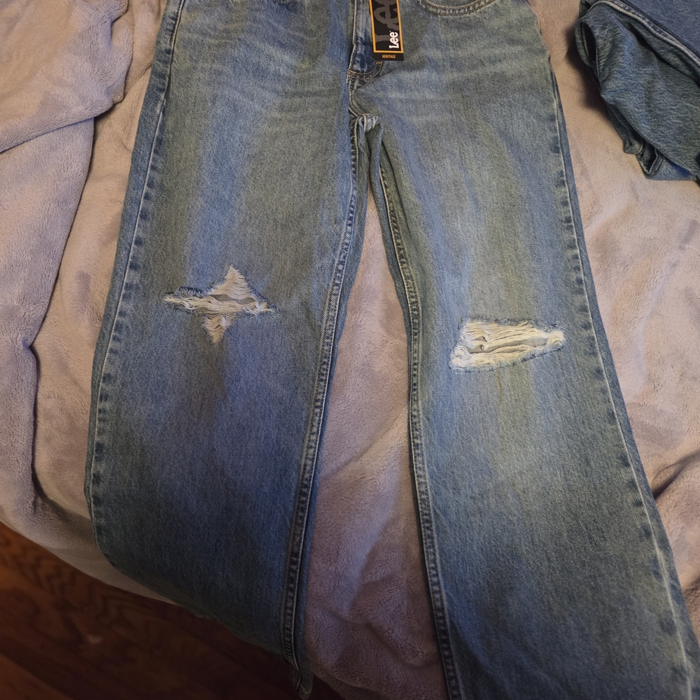 Lee Men's Light Blue Distressed Relaxed Jeans